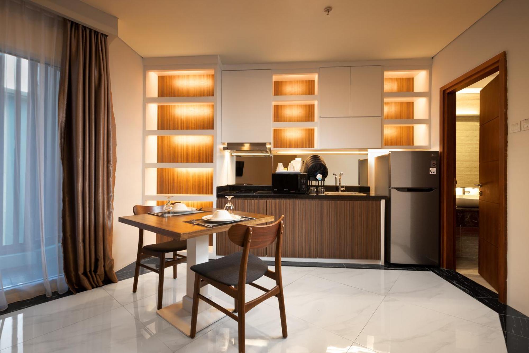 Panbil Residence Serviced Apartment Batam Exteriör bild